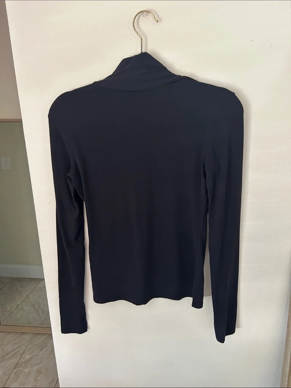 Lululemon Ethereal Nulu aline Y2K Long Sleeve Black chic mod top S M